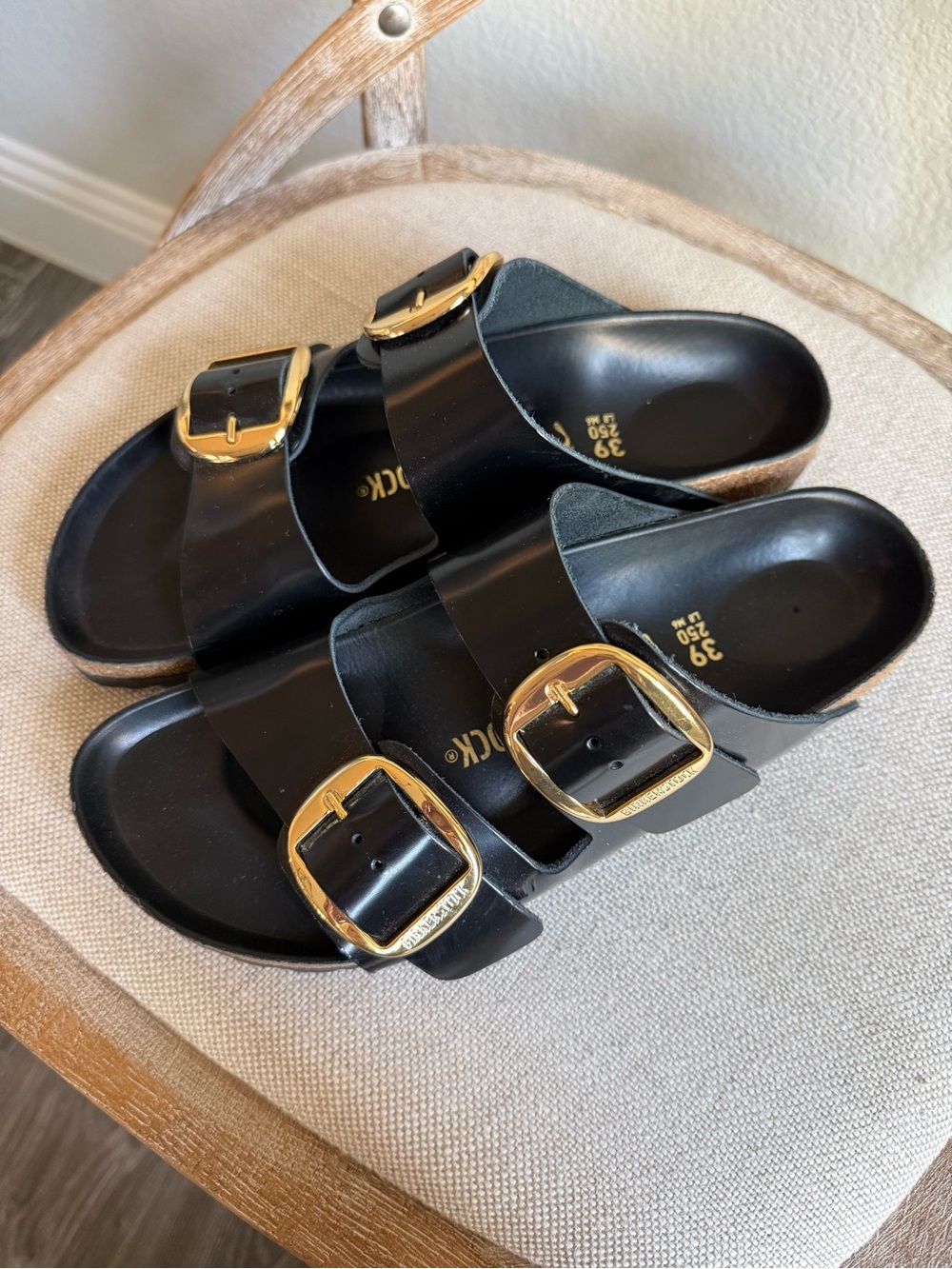 Birkenstock Arizona Big Buckle High Shine Sandals - Picture 4 of 7